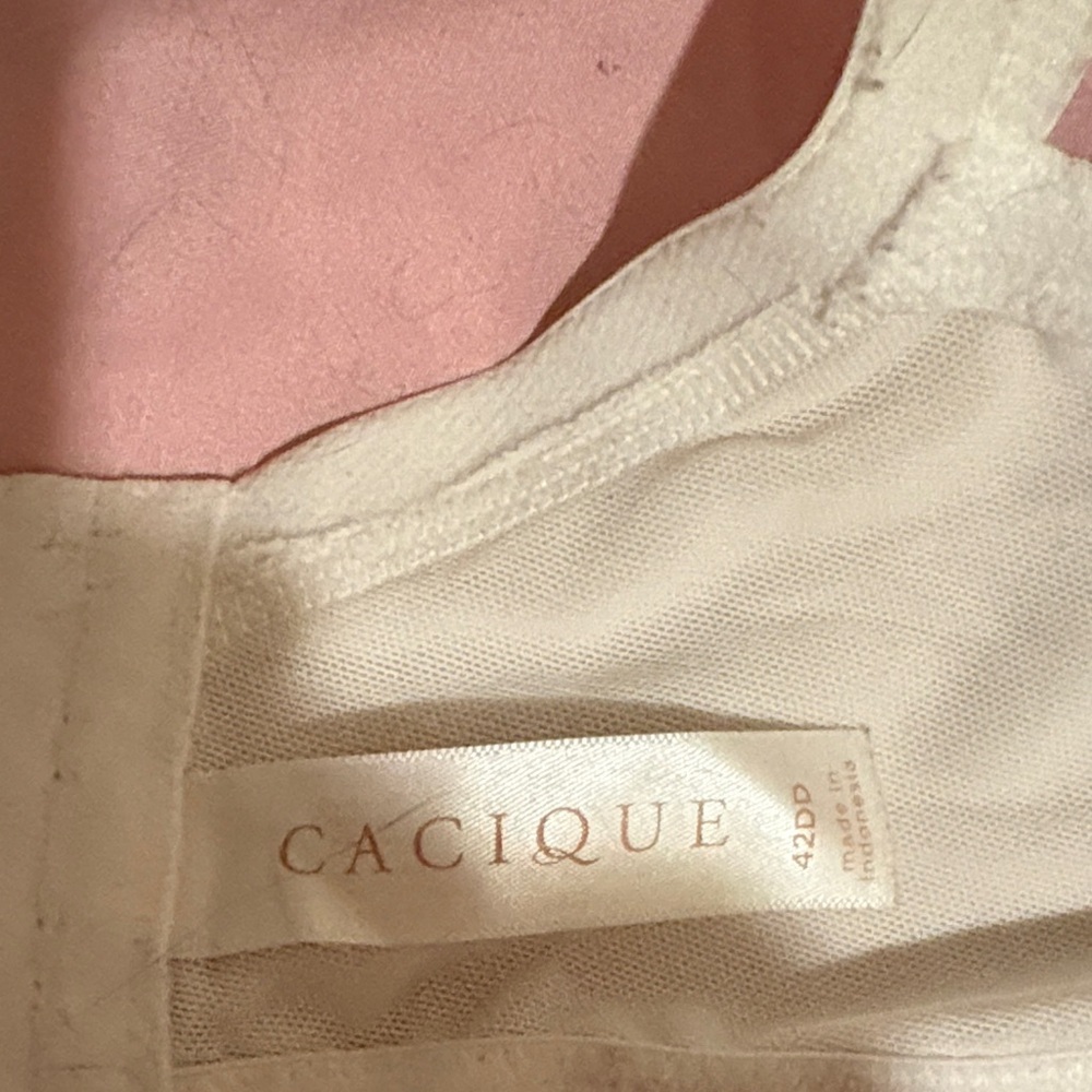 Cacique White Lace 42DD Bra. Like new! - Picture 2 of 3